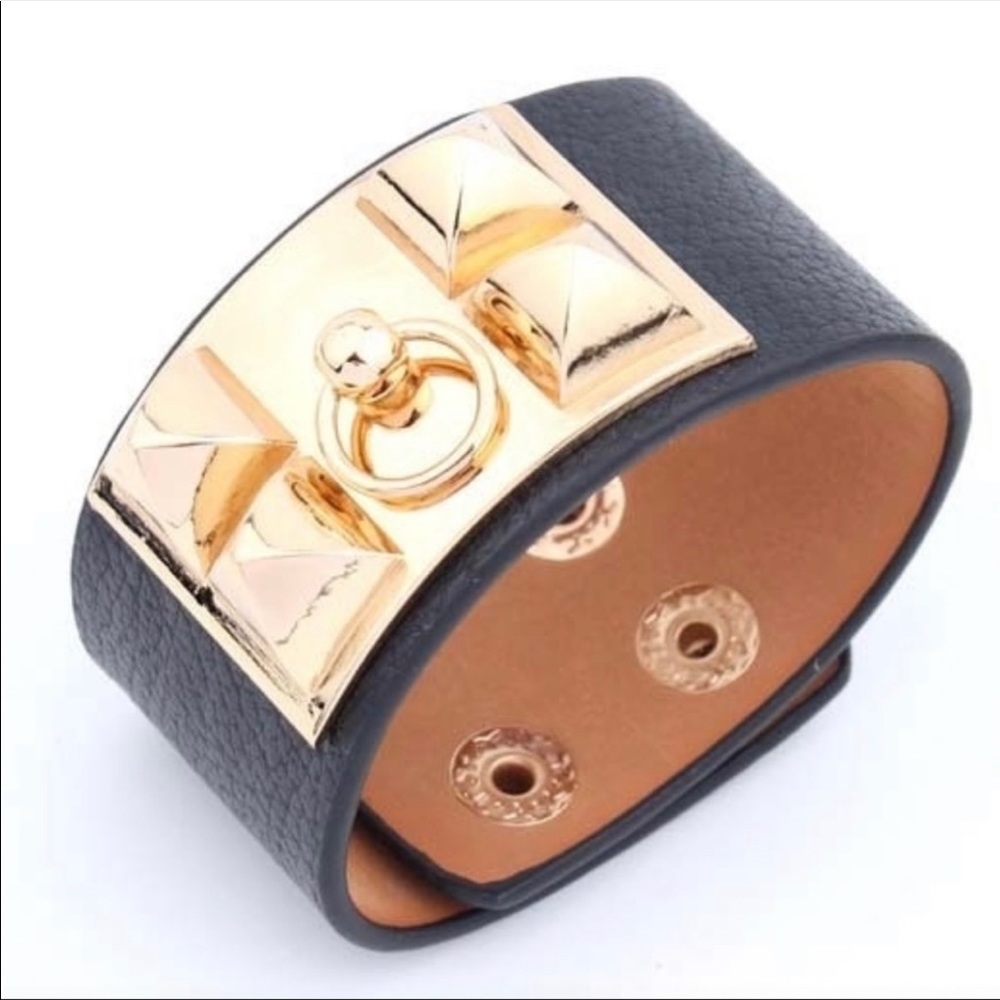 LEATHER FASHION CUFF BRACELET D - Picture 1 of 3